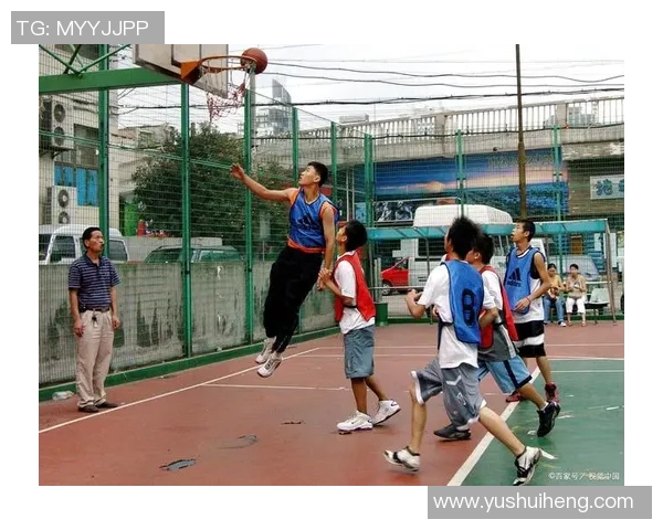 篮球新手必看：掌握团队协作的基础技巧与实战经验分享